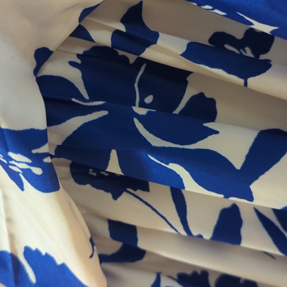 Halter neck floral pattern dress size Large - Picture 4 of 12